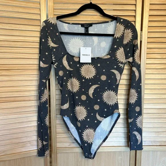 *NEW* Forever 21 Sun, Moon, & Stars Body Suit - Picture 1 of 1